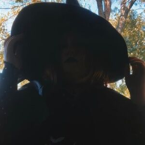 Meet your Posher, Kassidy